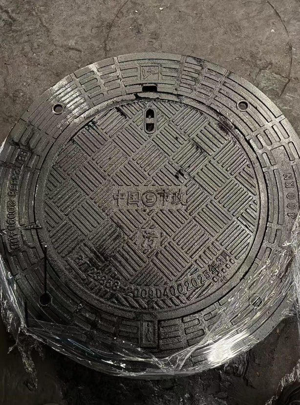广华办事处球墨铸铁防沉降井盖展示